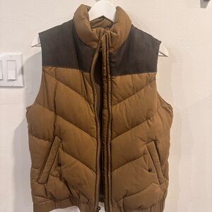 Filson Women’s Brown Puffer Vest
